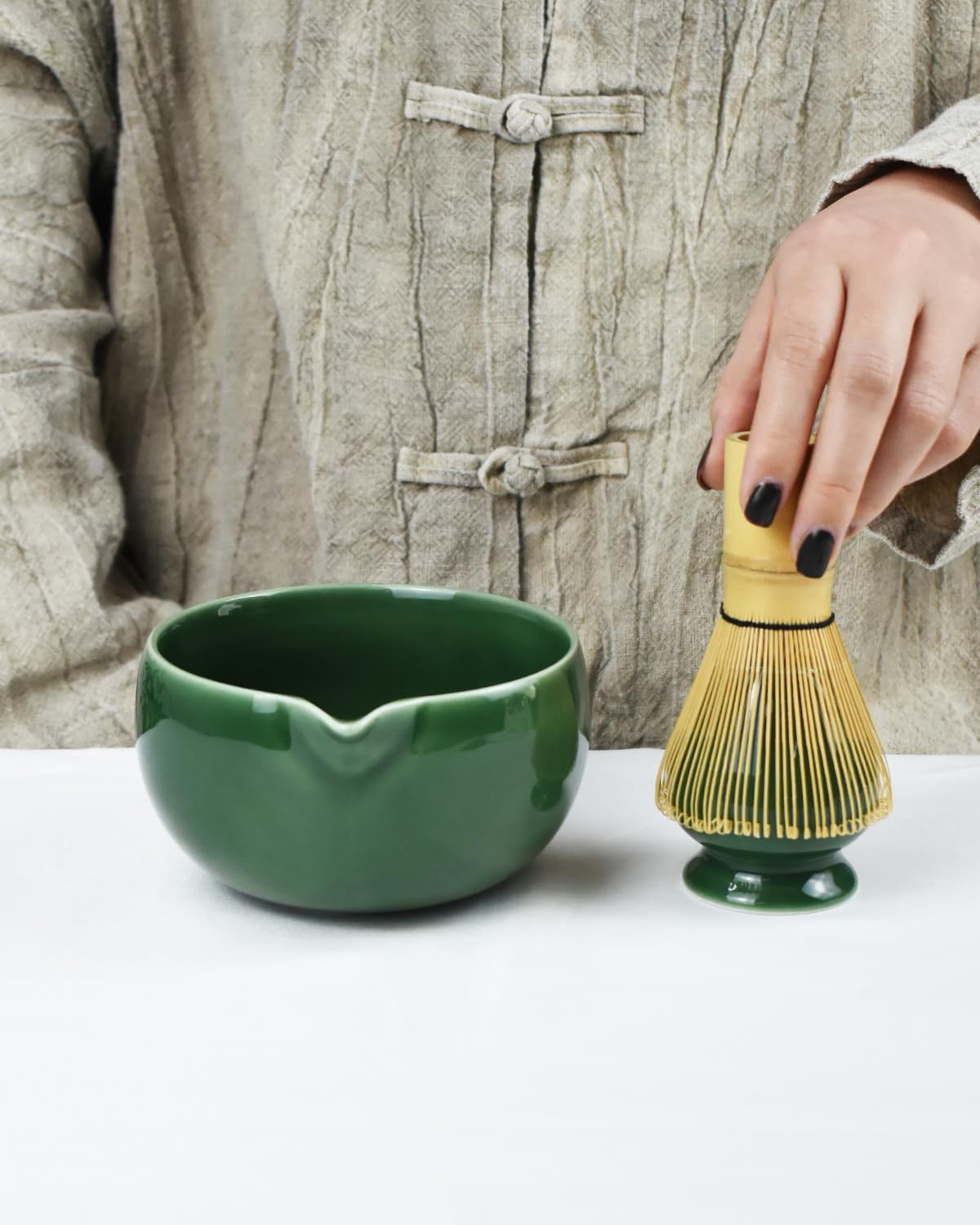 Artcome Premium Matcha Tea Set - 18.6oz Ceramic Bowl with Spout, Bamboo Whisk, Scoop, Whisk Holder & Brewing Guide - Perfect for Traditional Japanese Tea Ceremony