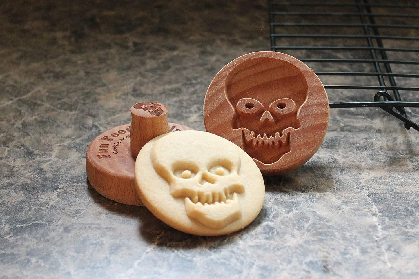 Wood Cookie Stamp, 2.5 Inch (Skull CS-023)