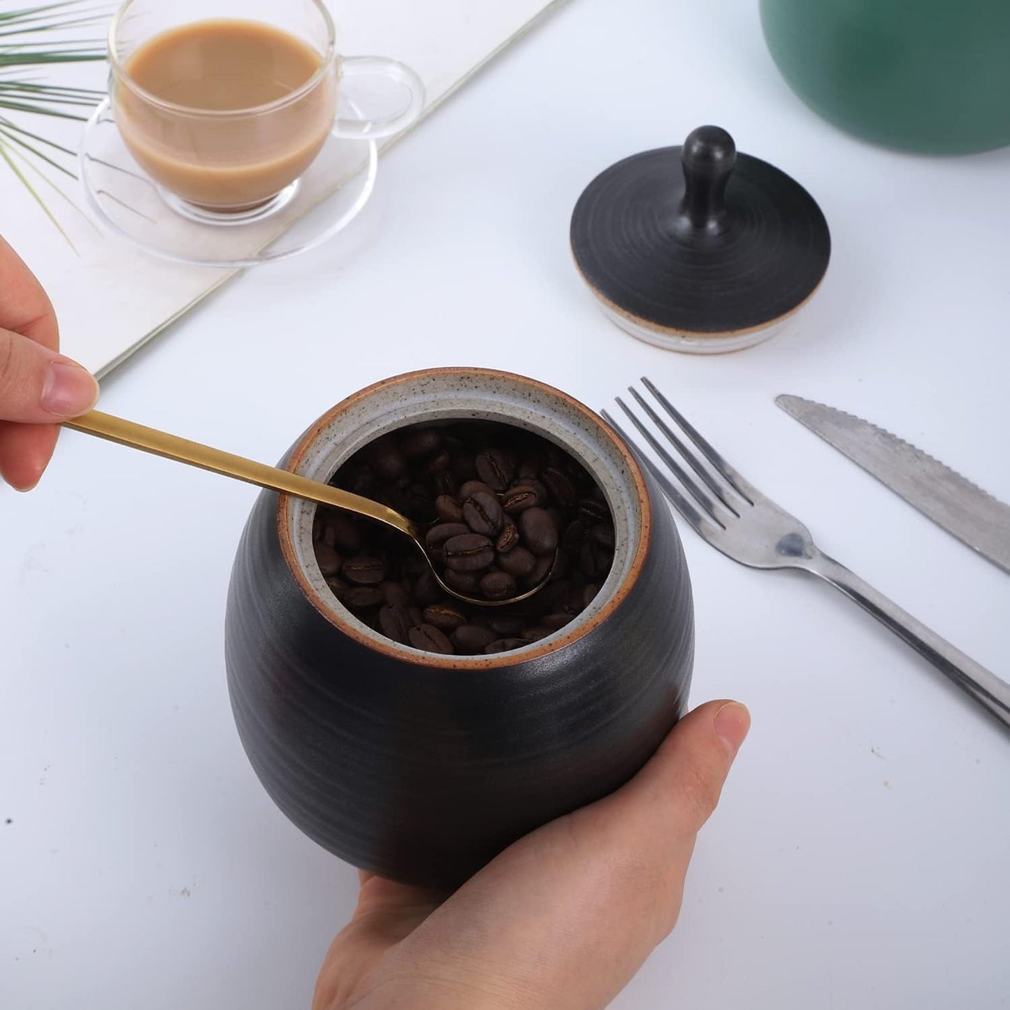 Kitchen Canisters Vintage Ceramic Food Storage Jar with Airtight Lid for Tea, Coffee, Herb, Sugar, Spice, Nuts (Black)