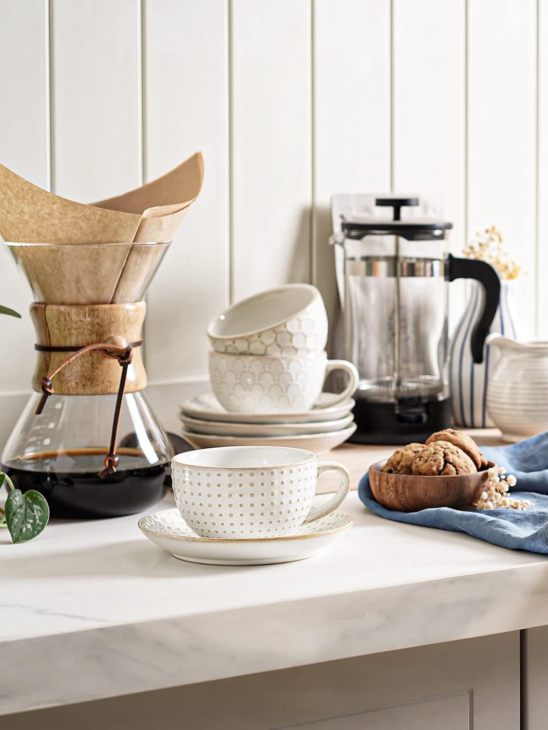 LE TAUCI Cappuccino Cups with Saucers 8 oz, Ceramic Large Coffee Cup for Au Lait, Double shot, Latte, Cafe Mocha, Tea, Dishwasher Safe - Set of 4, Arctic white