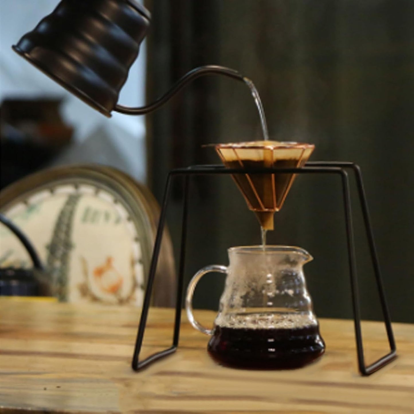 Pour Over Coffee Maker, Metal Coffee Dripper Stand Pour Over Coffee Stand Coffee Filter Paper Holder Set, Filter Cup Holder for Home Office Coffee Enthusiasts And Beginner (Black)