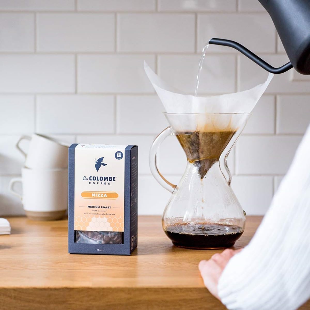 La Colombe Nizza Medium Roast Whole Bean Coffee - Notes of Milk Chocolate, Nuts & Brownie with Honey-Sweet Roasted Nuttiness, 5 Pound (Pack of 1)