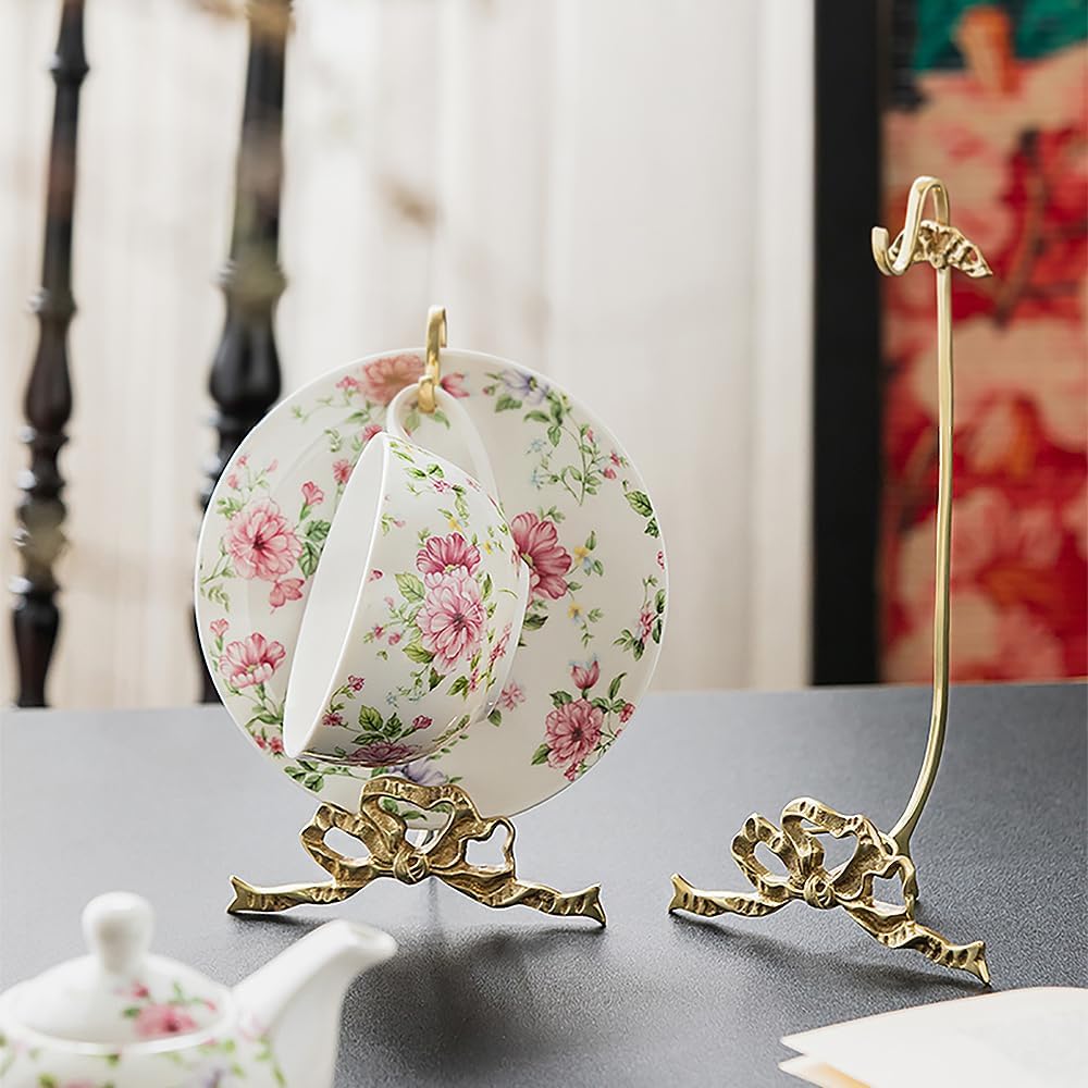 1Pcs Brass Teacup and Saucer Display Stand,Teacup Holder Stand for Display,Antique Coffee Cup Mug Holder for one Cup, Gold. (Small)