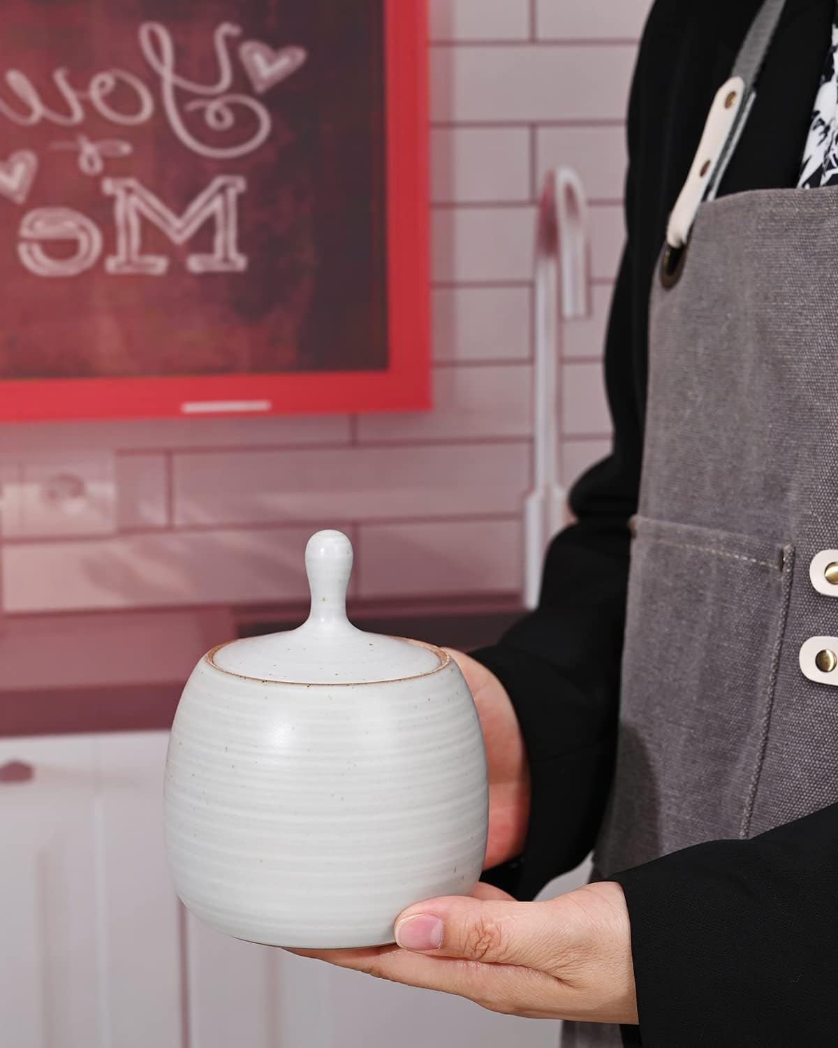 Retro Kitchen Canisters Ceramic Food Storage Jar Roud Shape with Silicone Airtight Lid for Tea, Coffee, Nuts, Herb, Spice, Sugar (White)