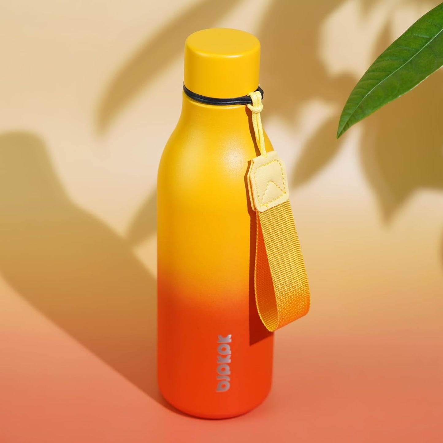 BJPKPK Insulated Water Bottles, 18 oz Stainless Steel Metal Water Bottle with Strap, BPA Free Leak Proof Thermos, Mugs, Flasks, Reusable Water Bottle for Sports & Travel, Sunset Orange