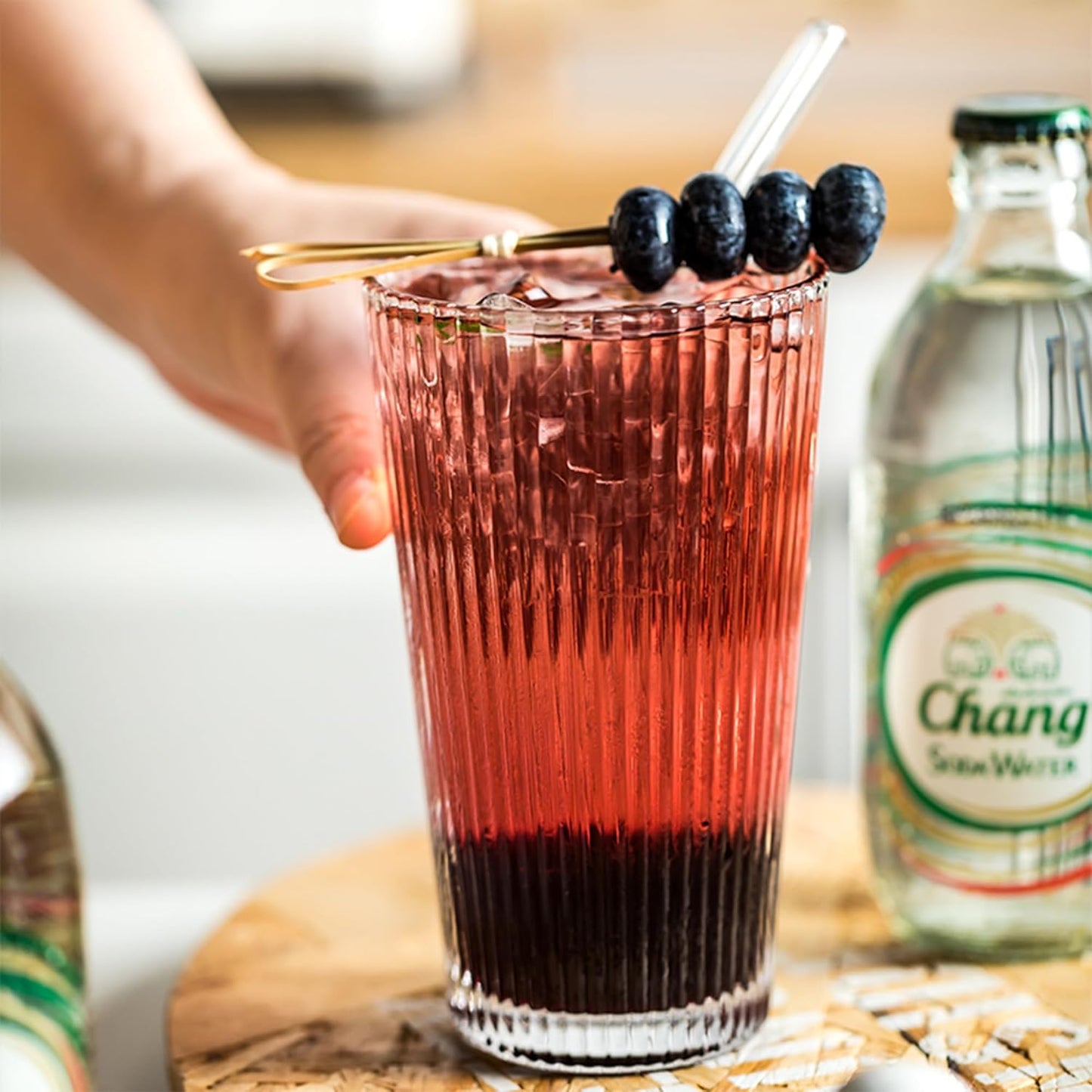 KEMORELA 4-Pack Ribbed Drinking Glasses, 16 oz Vintage Highball Cups with Glass Straws, Old Fashioned Glasses, Elegant Tumblers for Water, Juice, Whiskey - Perfect for Iced Coffee and Cocktails