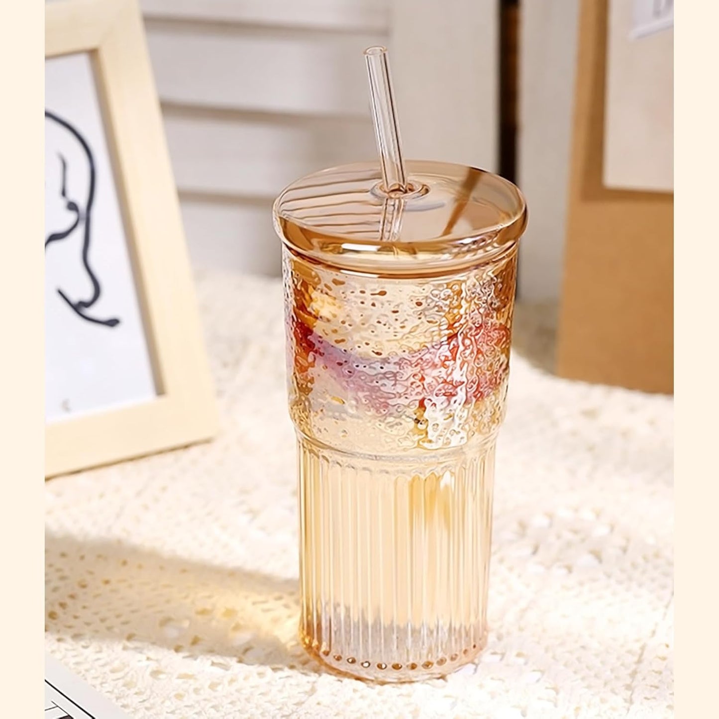 GOSCHE Glass Cups with Lids and Straws, 20oz Drinking Jar Glass Tumbler Iced Coffee Cups Set, Vintage Ripple Glassware Smoothie Cups for Water Coffee Tea, Amber, 2 Pcs