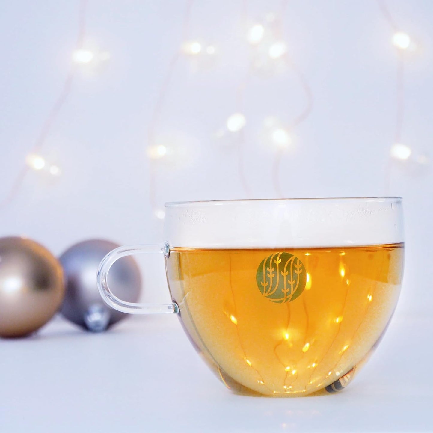 Palais des Thés - N°31 New Year's Eve Green Tea - Holiday Blend with Sweet Rose and Elderberry - 3.5oz Loose Leaf Metal Gift Tin, Serves 20-25 Cups