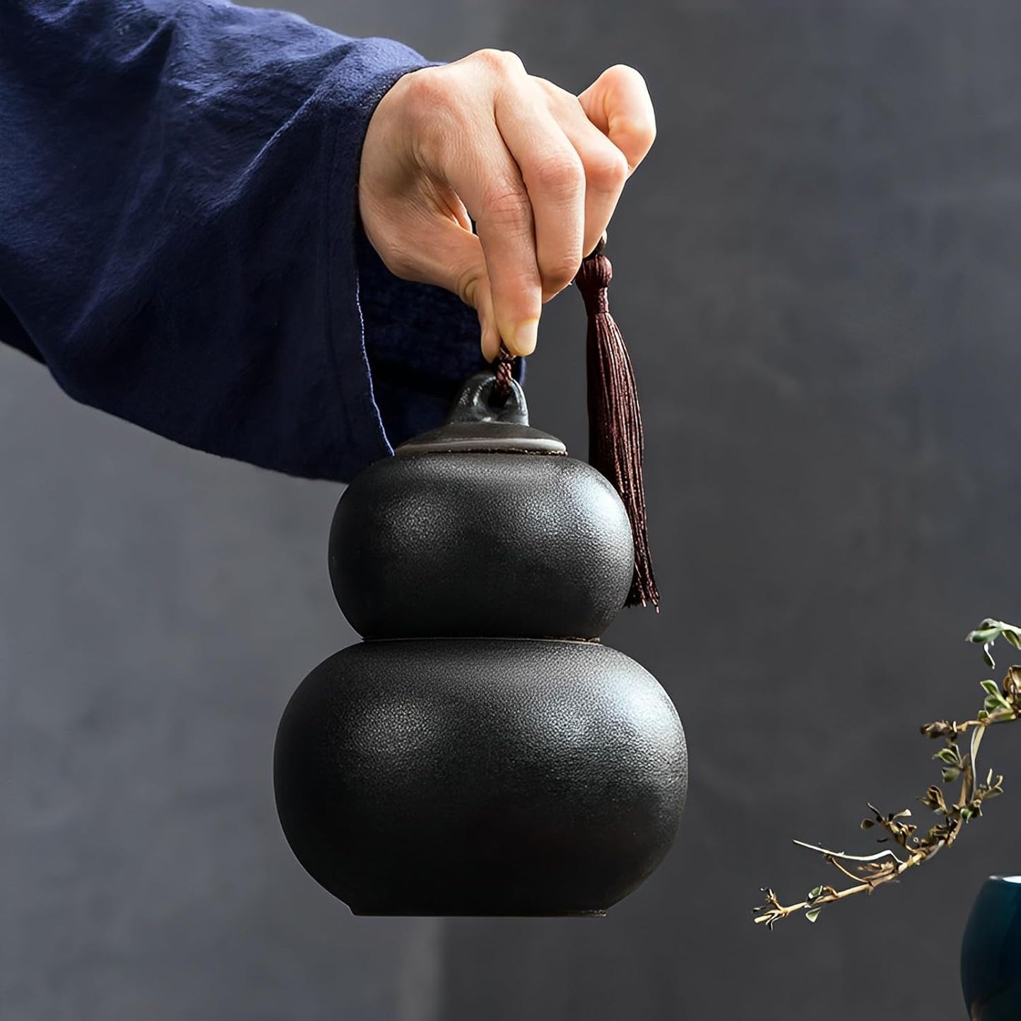 Ceramic Airtight Canister,22 Oz /660ml,Gourd Shap 2 Layers Tea Candy,Food Storage Jar for Coffee,Beans,Herb,Spices,Nuts -Stone Black