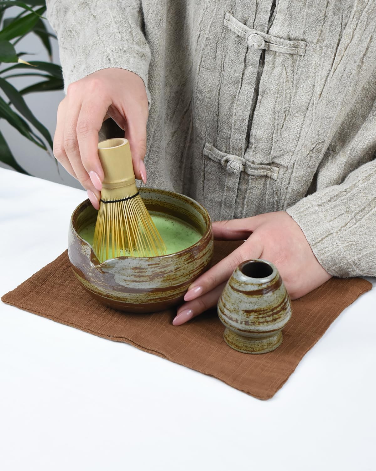 Artcome Premium Matcha Tea Set - 18.6oz Ceramic Bowl with Spout, Bamboo Whisk, Scoop, Whisk Holder & Brewing Guide - Durable & Elegant for Perfect Matcha Preparation