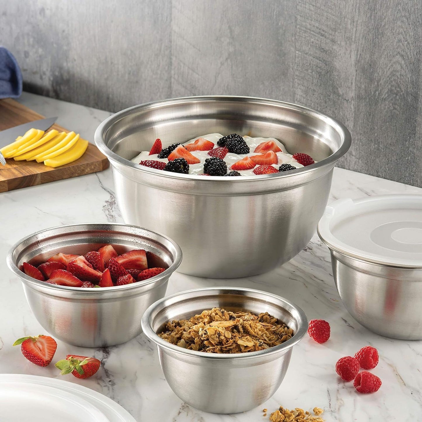 Mixing Bowls Set of 5, Stainless Steel Salad Bowls with Lids, Nesting Metal Mixing Bowls for Baking, Cooking, Prepping & Food Storage