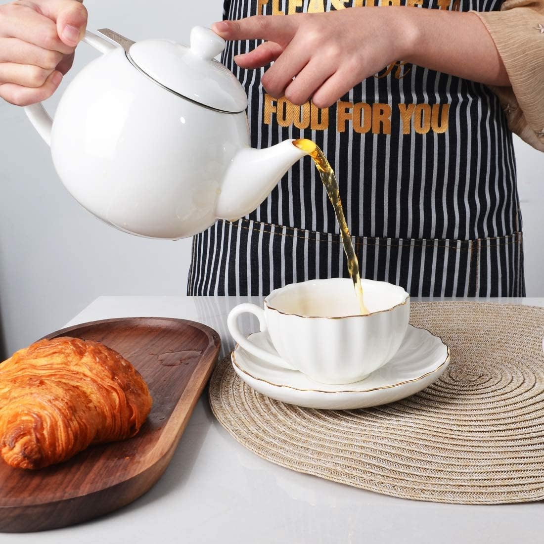 Sweejar Porcelain Teapot with Removable Stainless Steel Infuser,Microwave & Dishwasher Safe Tea Pots for Loose Tea,Tea Infuser Pots for Chrismas Women Gift (30oz Blue)