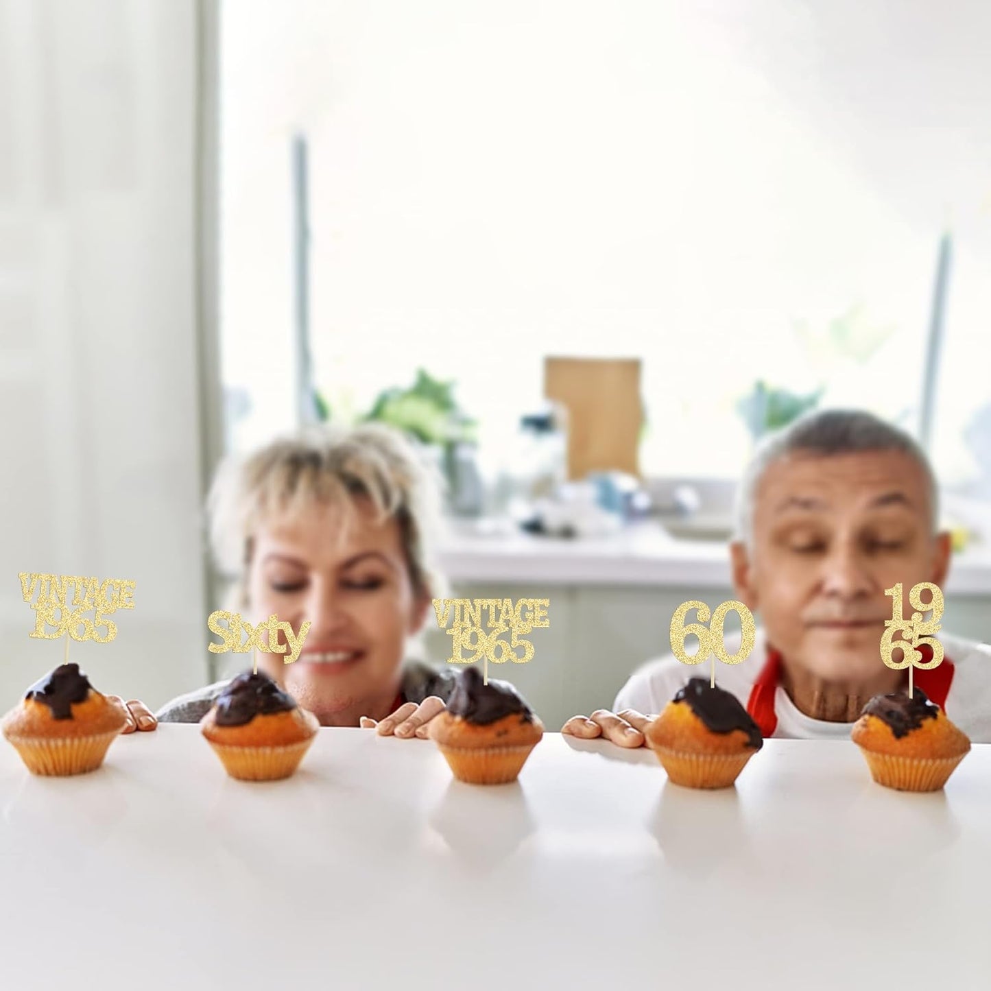 Gyufise 24Pcs 60th Birthday Cupcake Toppers Cheers to 60 Fabulous Sixty Cupcake Picks Vintage 1965 Decorations for 60th Birthday Wedding Anniversary Party Cake Decorations Supplies Gold