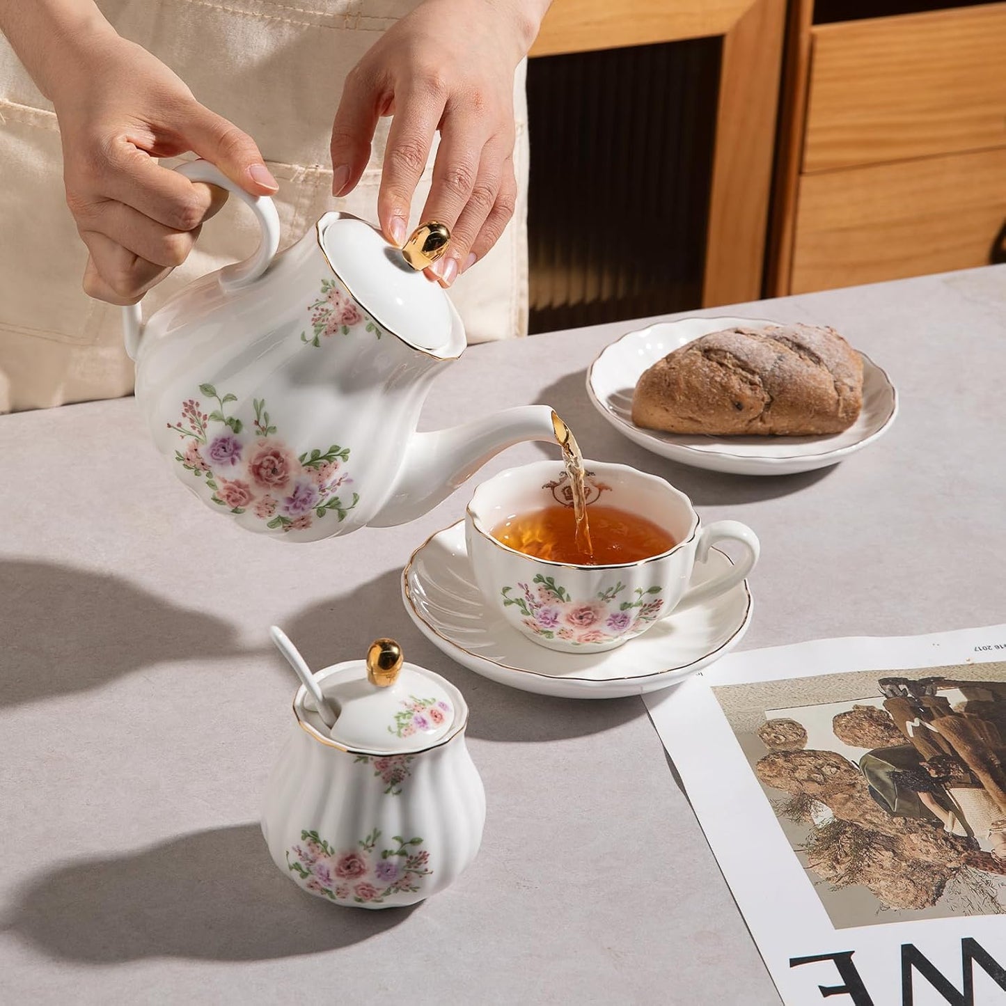 Sweejar Royal Teapot, Ceramic Tea Pot with Removable Stainless Steel Infuser, Blooming & Loose Leaf Teapot (Rose Flower, 40 Ounce)