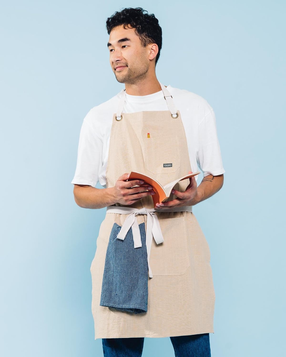 Caldo Linen Kitchen Apron for Cooking- Mens and Womens Linen Bib Apron for Professional Chef, Server, or Barista- Adjustable with Pockets (Bone)