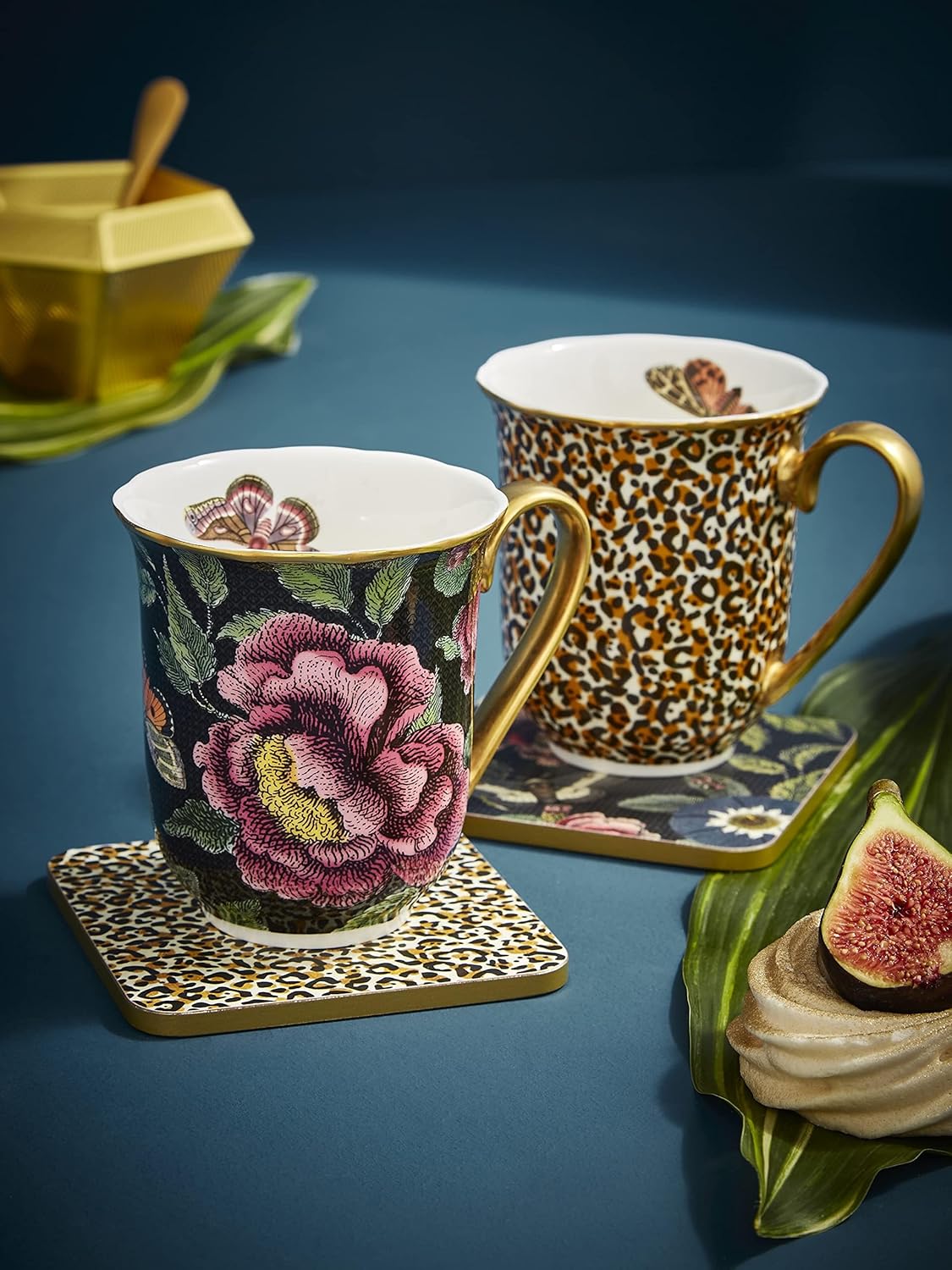 Spode Creatures of Curiosity 12oz Fine China Mug, Black Floral Pattern - Porcelain Tea & Coffee Cup with 22ct Gold Handle and Rim - Elegant Vintage Inspired Drinkware, Boxed for Gifting