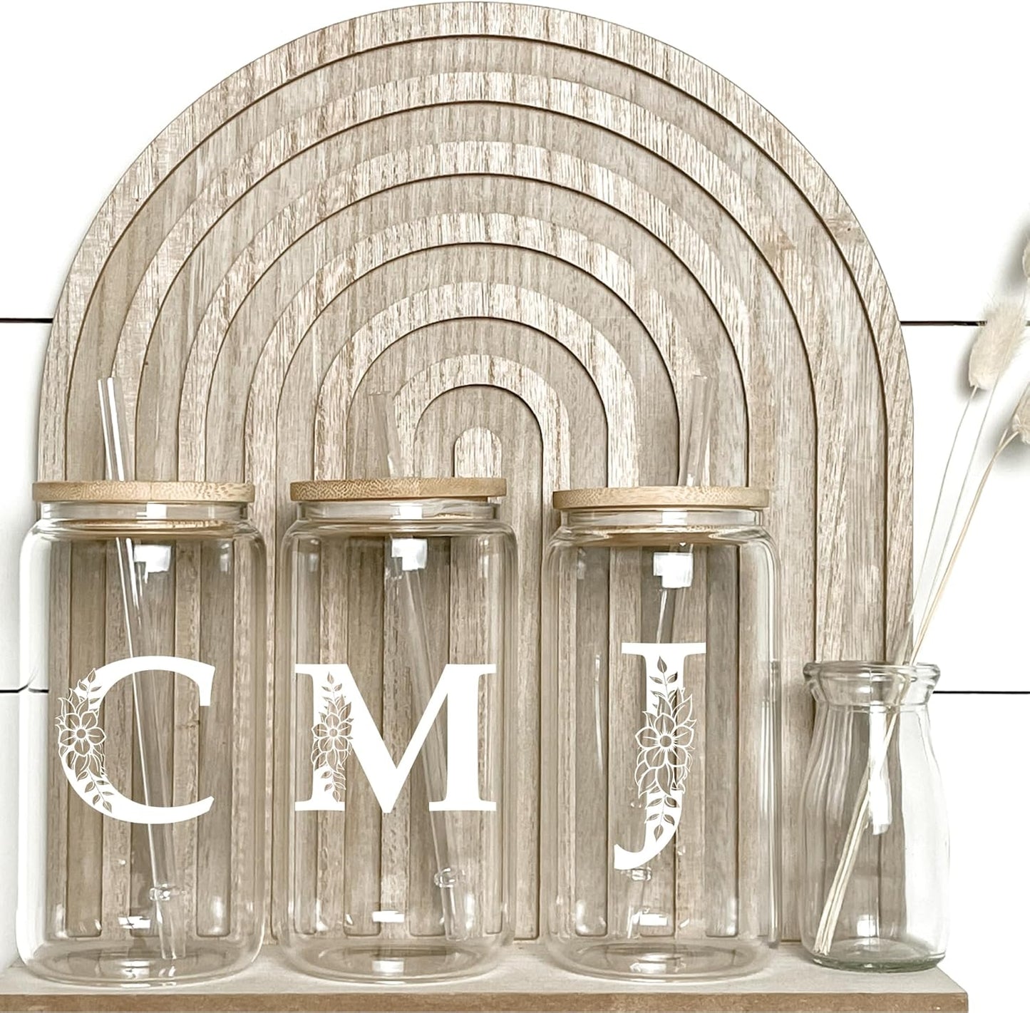 Personalized Gifts for Women, Monogrammed Glass Cups with Lids and Straws, Custom Tumbler, Cute Customized Mug, Aesthetic Stuff, Initial Iced Coffee Cup, Drinking Glasses, Birthday Teacher Gifts, M
