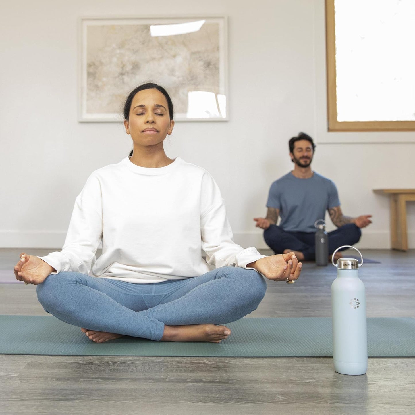 Lifefactory 20-Ounce Stainless Steel Vacuum-Insulated Sport Bottle, Mint