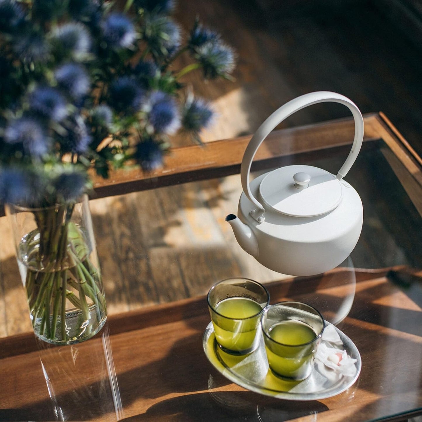 BALMUDA MoonKettle | Electric Kettle with Temp Control (122°F - 212°F) | HOLD & Keep Warm | 900ml (30 fl oz) | Soothing Ambient Light & Sound | Precision Pour Spout | White