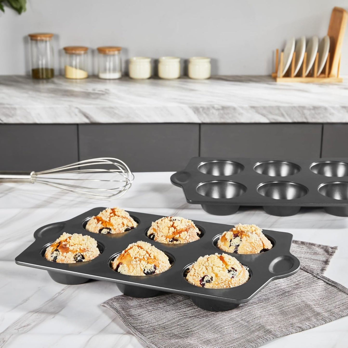 HONGBAKE Nonstick Jumbo Muffin Pan, 2 Pack Large Cupcake Tin for Baking, Cup Cake Tray, 3.5dia, 6 Cup, Premium, Extra Thick, Dishwasher Safe