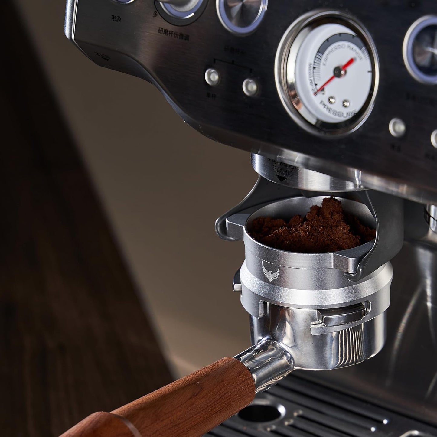 Breville Espresso Accessories Kit 54mm Bottomless Portafilter, Auto-Level Tamper, Coffee Distributor, Dosing Funnel with Puck Screen & Wooden Tamping Station