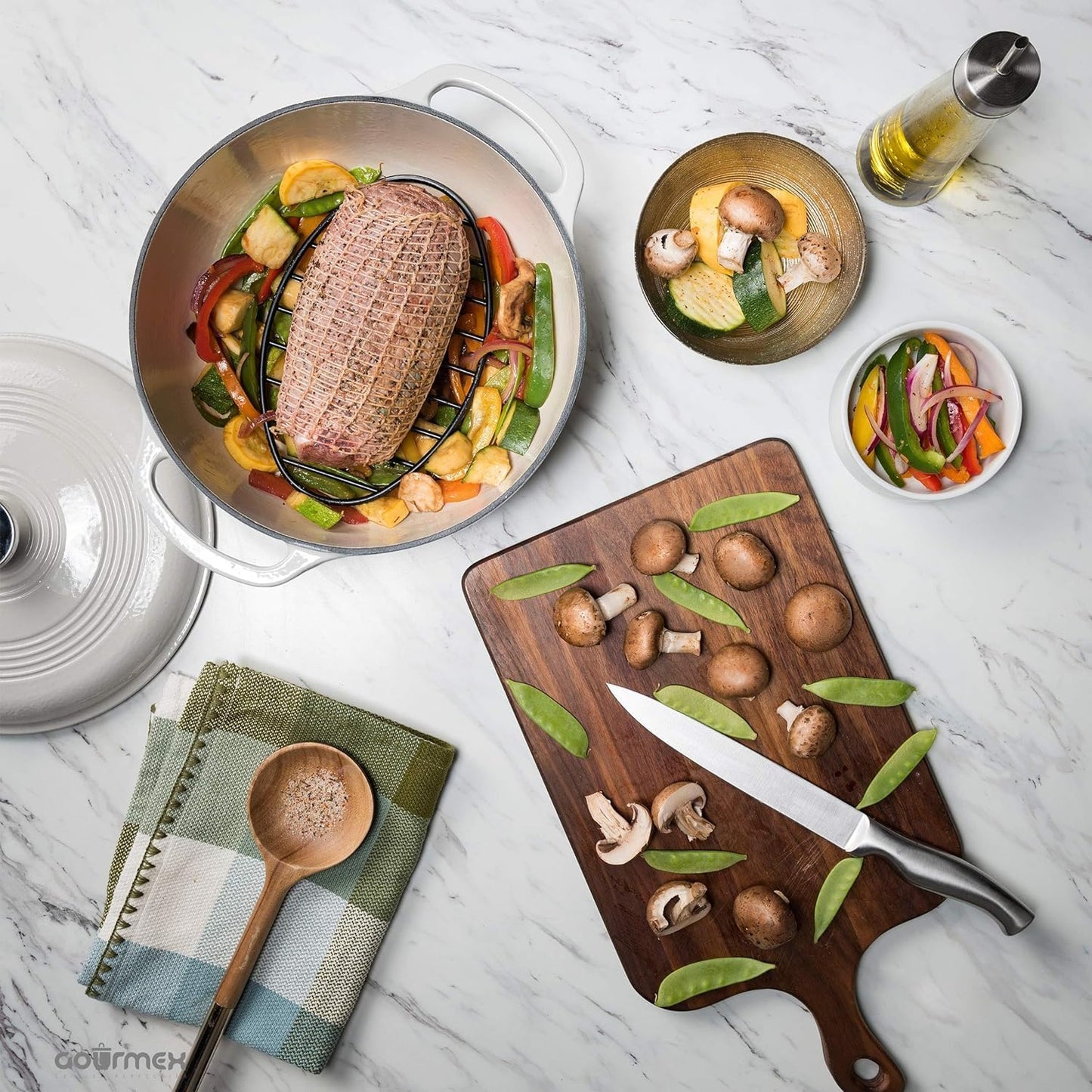 Oval Cooling Rack with Integrated Feet, Roasting Wire Rack, Drying, Grilling, Cooking, Baking Rack With Non-Stick Coating, PTFE Free, Oven and Dishwasher Safe, Large Oven Rack 9.85 X 14 inches