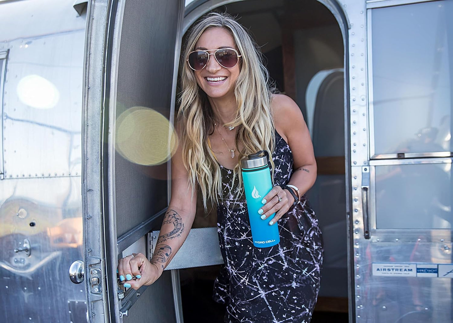 HYDRO CELL Stainless Steel Insulated Water Bottle with Straw - For Cold & Hot Drinks - Metal Vacuum Flask with Screw Cap and Modern Leakproof Sport Thermos for Adults (Teal/Blue 24oz)