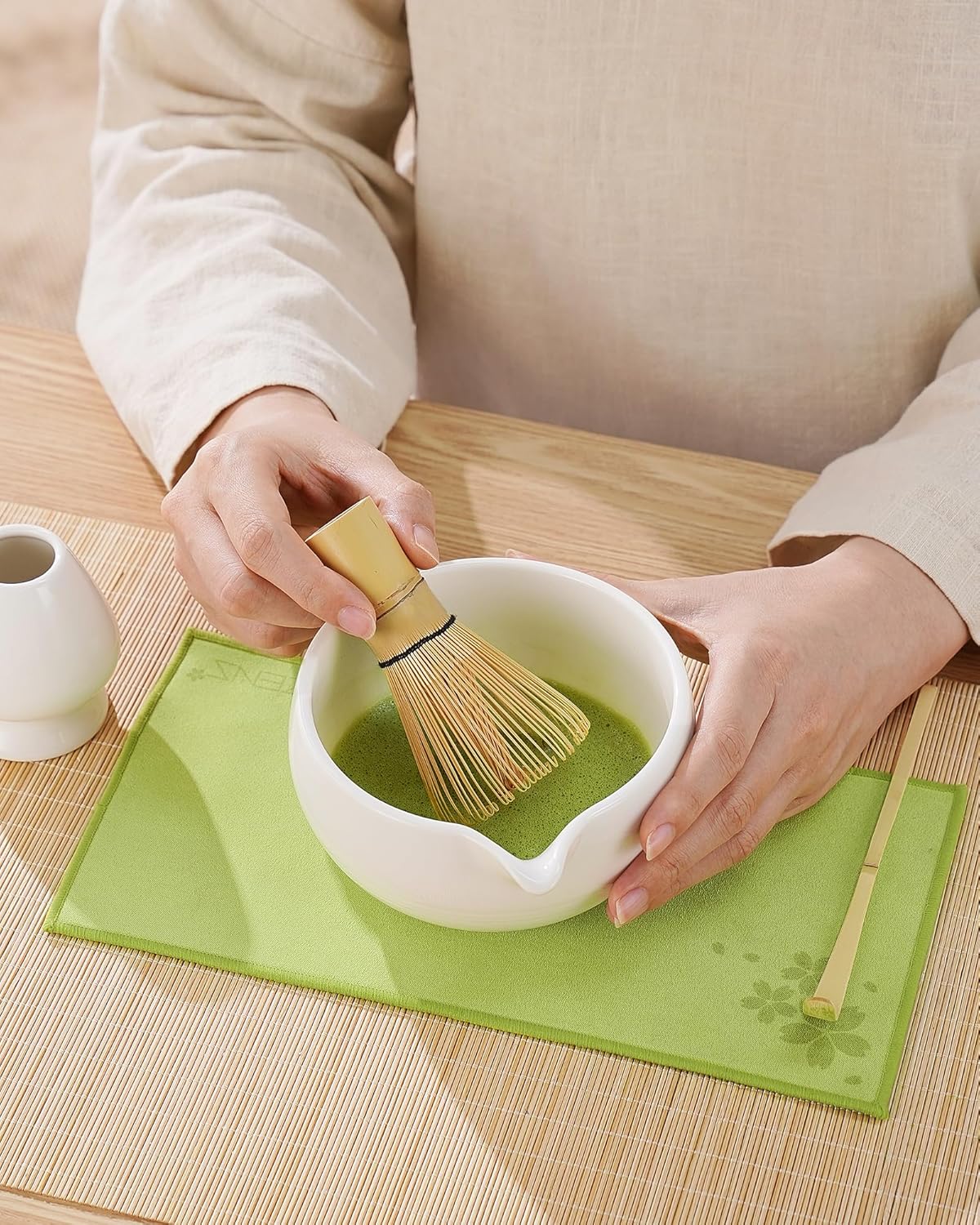 ZENS Matcha Whisk Set, 6pcs Matcha Kit Set Includes Ceramic Bowl and Bamboo Whisk & (Chasen Holder), Sifter, Scoop -Tea Towel, Japanese Chawan with Spout for Lovers, White